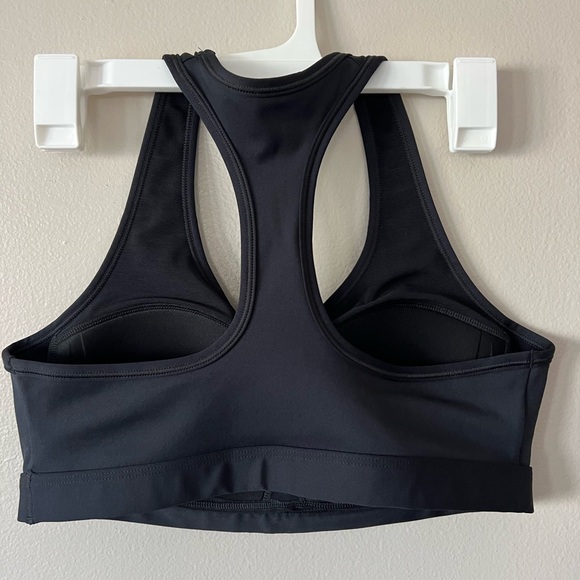 Nike black sports bra ! New no tags ! - Picture 2 of 3